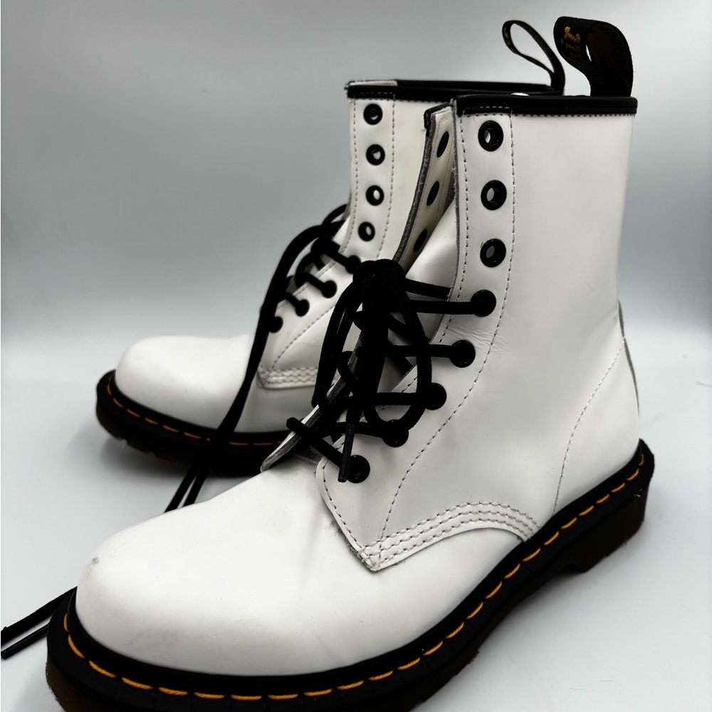 Dr. Martens 1470 White Leather Combat Boots with Black Laces Size 9
